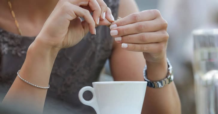 Цените на цигарите прескачат 10 лева, кафето с 80% по-скъпо