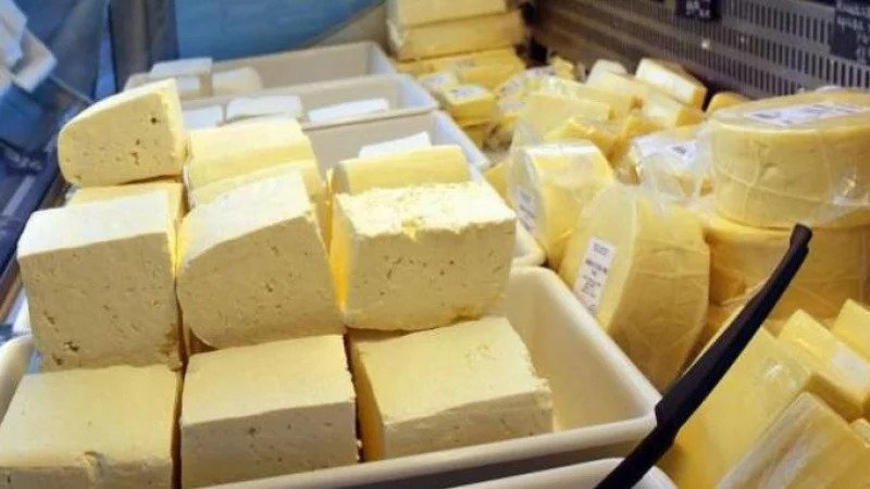 От днес: Цените на сиренето и кашкавала падат с 30%