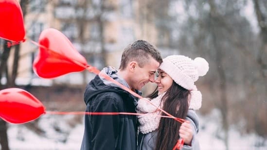 Тези 4 зодии влизат в нови връзки през февруари: Ще ги покоси любов, каквато не са изпитвали досега! 