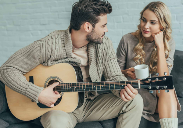 7  очевидни и скрити признака, че мъжът е ваш