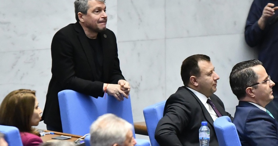 Съюзът на артистите пита обществеността дали да се иска официално оставката на Тошко Йорданов