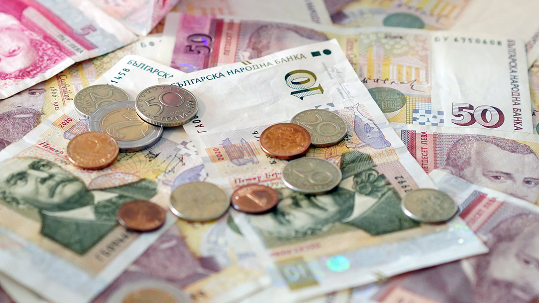 Пенсиите със 100 лева отгоре