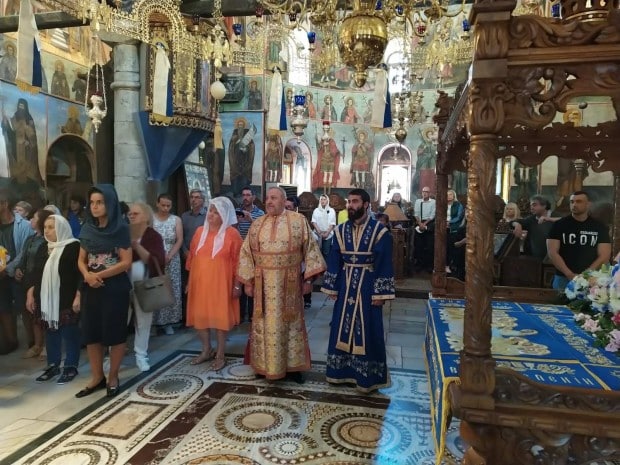 Бачковската чудотворна икона помогна на бременна жена / СНИМКИ