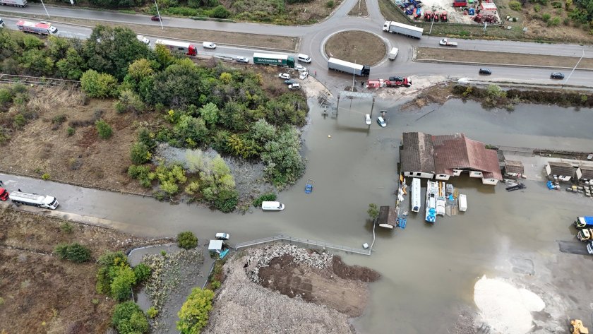 Евакуация в Русенско заради проблем със стената на язовир