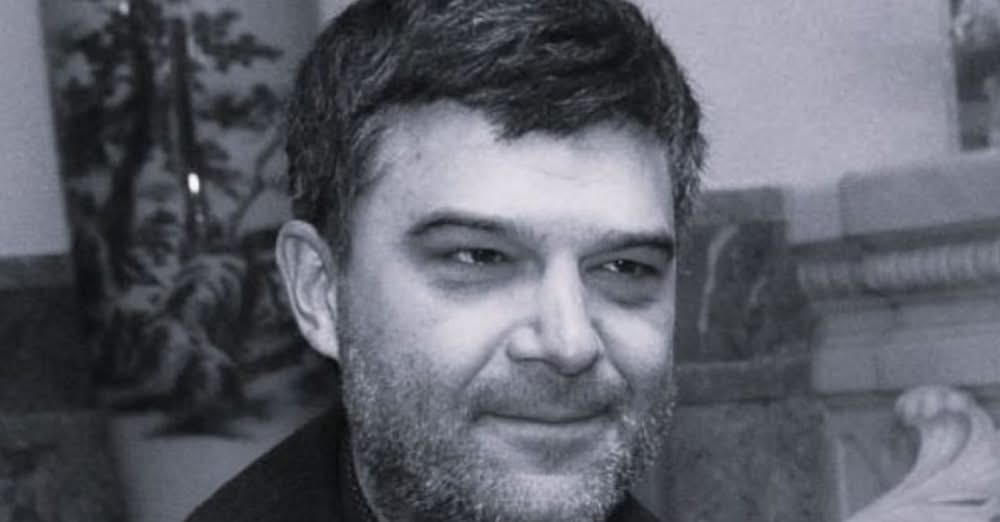 Вечният дом на Тодор Славков ще е до баща му