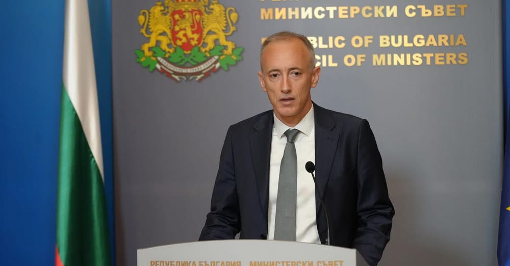 Красимир Вълчев: Задължителна матура по математика няма да бъде въвеждана поне в следващите 5 години
